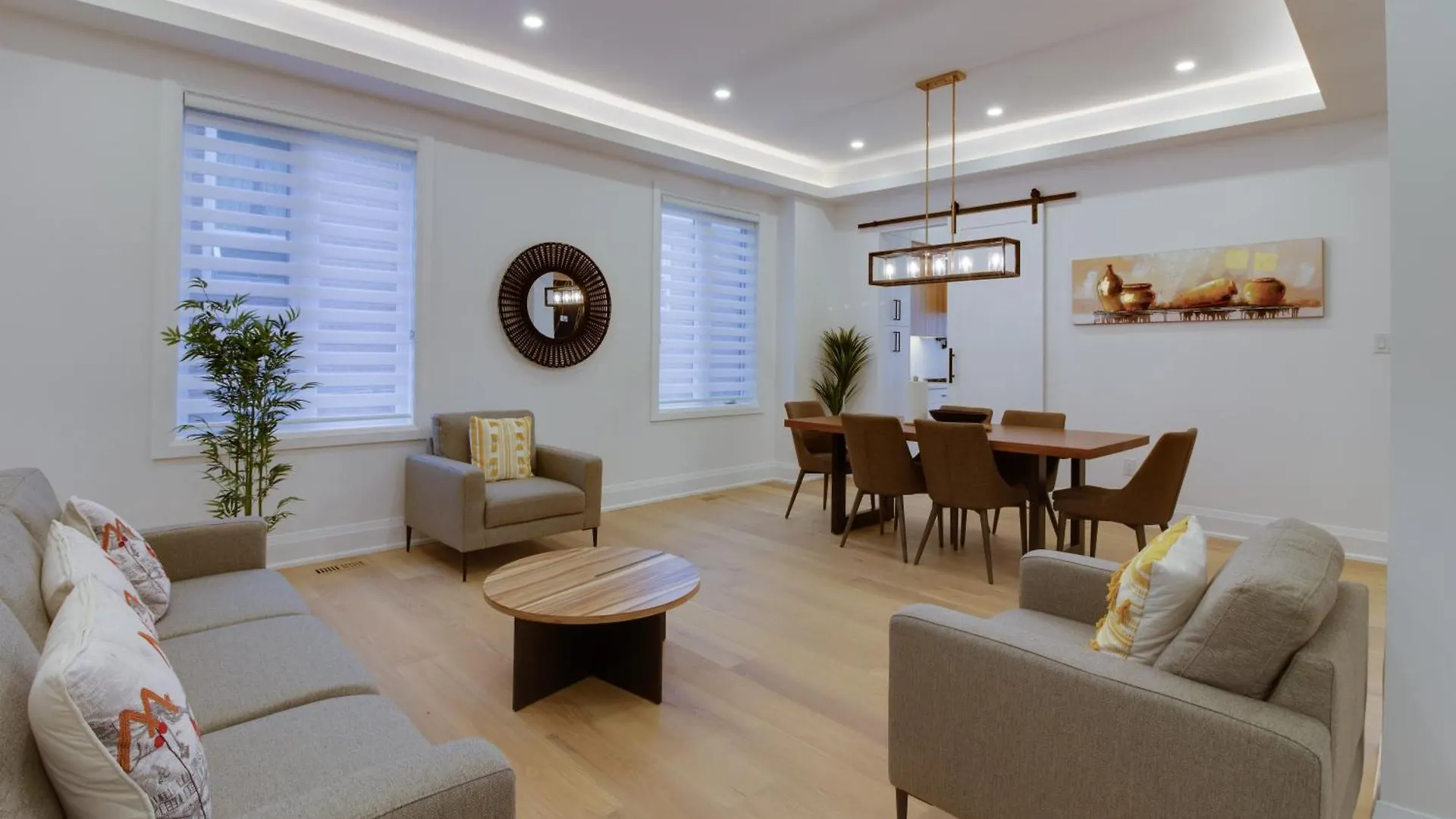 Luxury House In Scarborough의 연락처